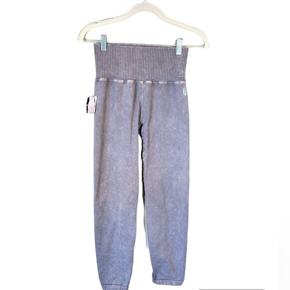 NWT Free People Good Karma Gray Leggings Size M/L - Picture 7 of 11